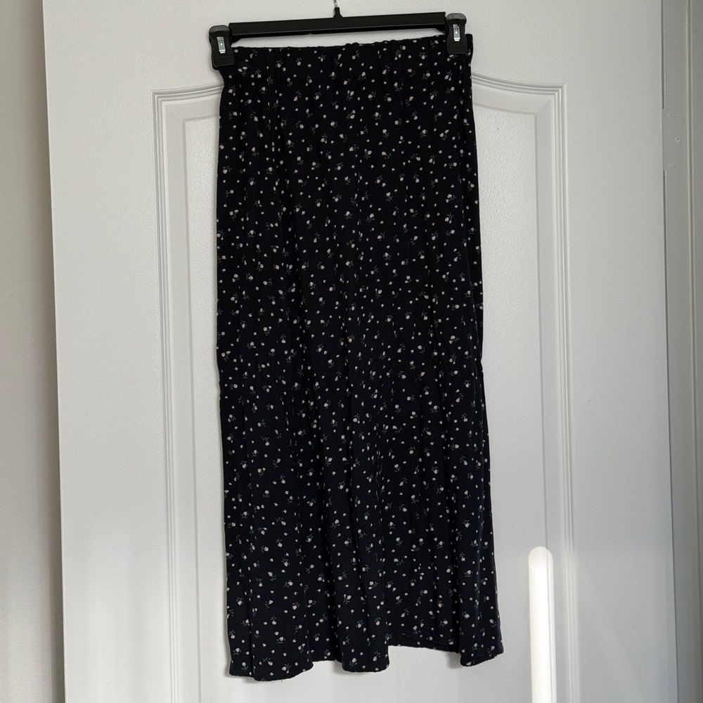 Brandy Melville John Galt Navy Floral Skirt